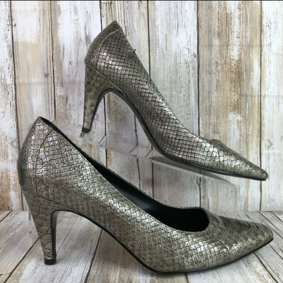 Mootsie Toosie Heels Size 8.5 Bronzed Snakeskin - Picture 7 of 9